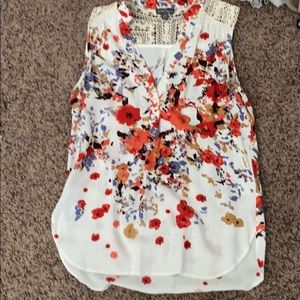 Market and spruce tank top size M